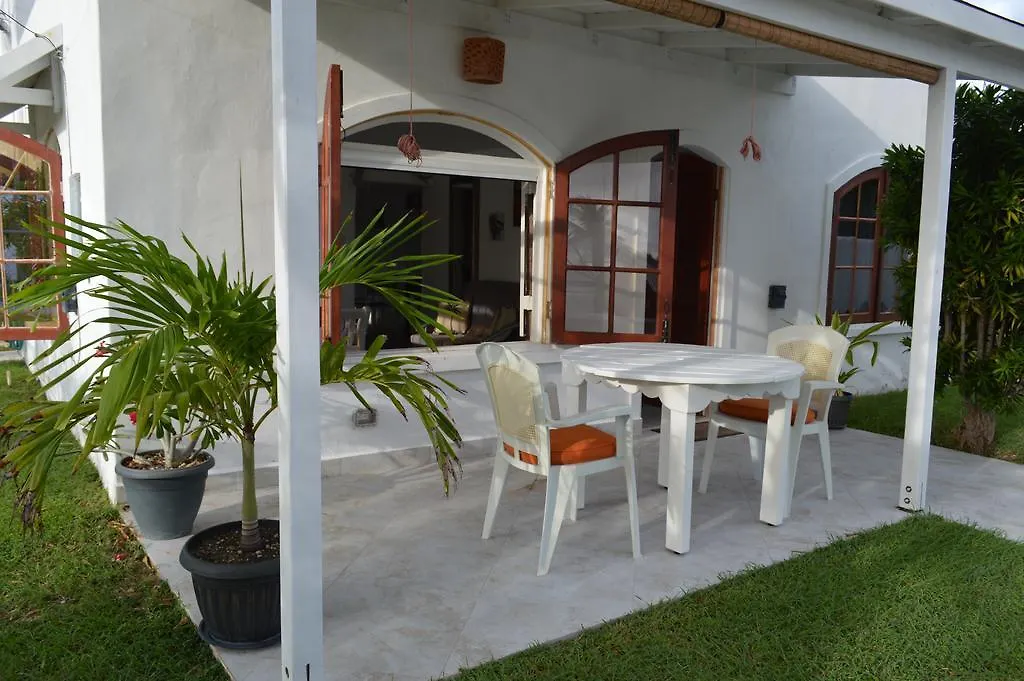Frangipani Apartment Christ Church